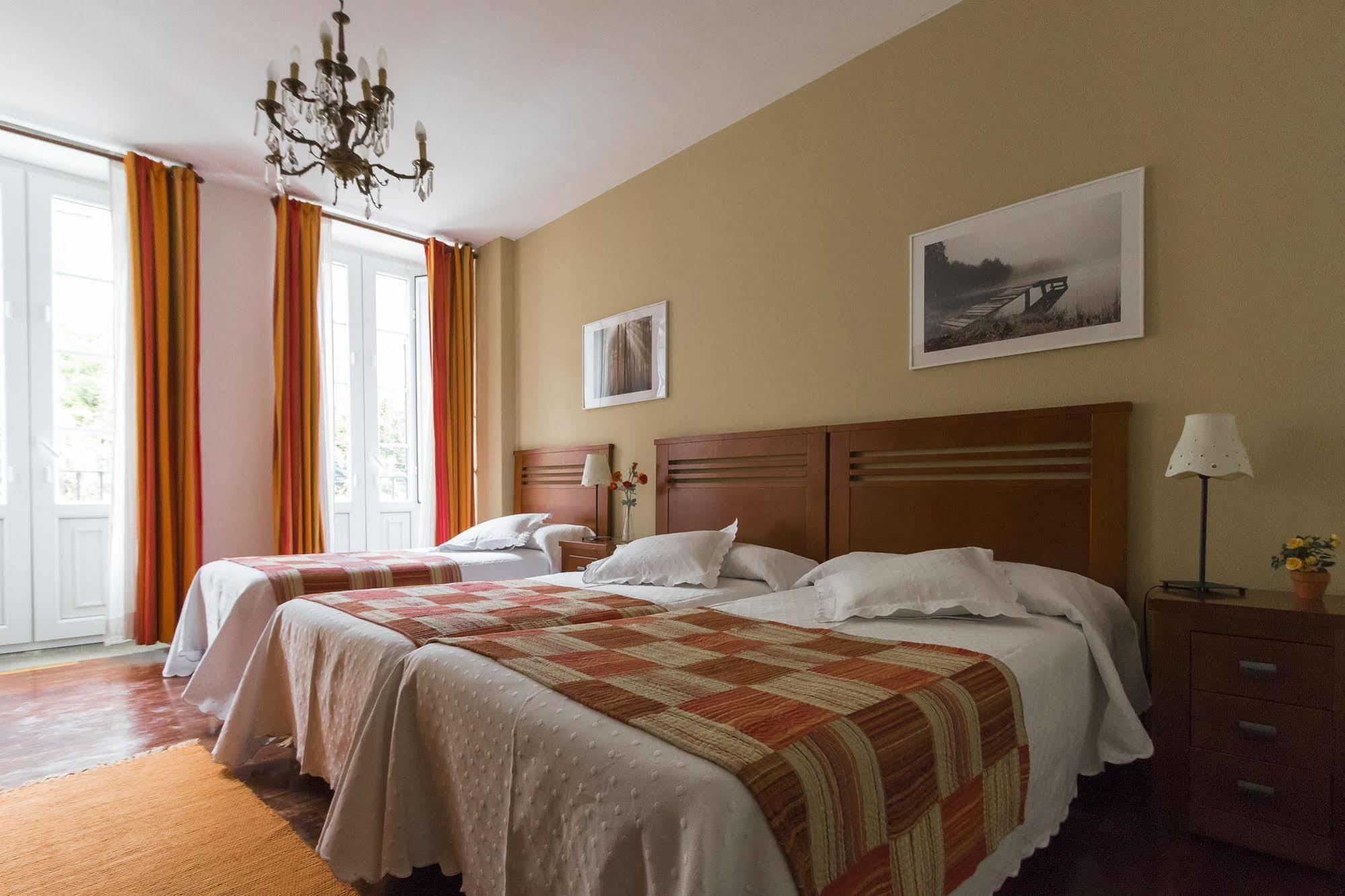 Hostal La Carballinesa Santiago de Compostela Eksteriør billede